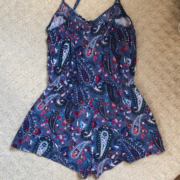 American Eagle Romper - Picture 3 of 4